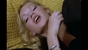 Preview 4 of Hot Sex 30 Menit - Lesbian fucking each other black burnette and white blonde