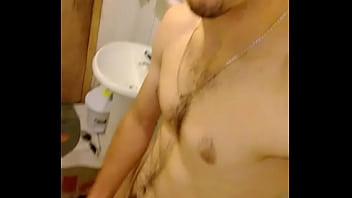 Preview 4 of Sex Mam And San Sex Video - Vazou batendo punheta no banheiro