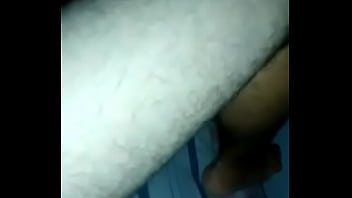 Preview 1 of Con Trai Loan Luan Dit Me Ruot - Rico ma&ntilde_anero con Eliana