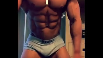 Preview 1 of Lagos Nigeria - Bodybuilder malhado