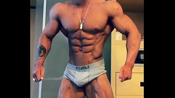Preview 4 of Lagos Nigeria - Bodybuilder malhado