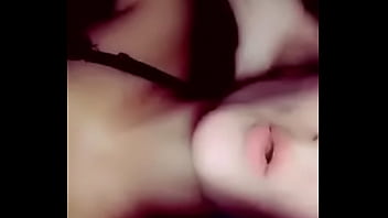 Preview 1 of Female Sex - AmgChloe parle de premier fois