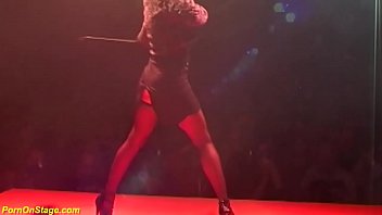 Preview 1 of Lat Spread - sexy flexi girl gives a hot lapdance