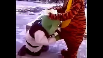 Preview 1 of The Art Of Blowjob - sherek pagando boquetao gostos pro tigre do ursinho puff