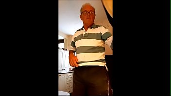 Preview 1 of Deja Vou Porn - Naked and Wanking with Cum in hand. Staring Bengeeman.