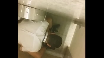 Preview 3 of So Sexxy - Vendedor hetero gozando no shoping