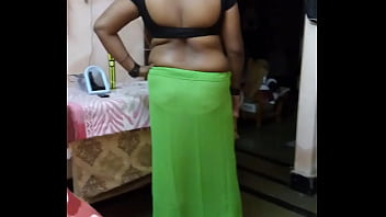 Preview 2 of Bhojpuri Porn Sex Audio Videos - AUNTY BACK
