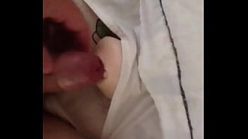 Preview 1 of Two Lund In One Chut - Big head jerking on flashlight