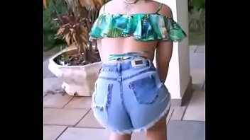Preview 2 of Teeass - Virg&iacute_nia rebolando gostozinho