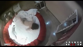 Preview 3 of Family Gyi Porn - 情趣酒店摄像头监控TP白发老头和年轻情妇啪啪动作勇猛喜欢插嘴