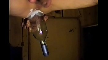 Preview 3 of Reles Tube - Bottle insertion and clip in the balls