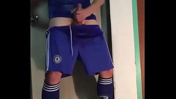 Preview 2 of Sucking My Brothers Dick - Cầu thủ sục bắn ướt &aacute_o
