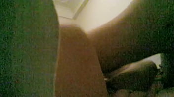 Preview 3 of Handyman Hd - Một đ&ecirc_m c&ugrave_ng người cũ