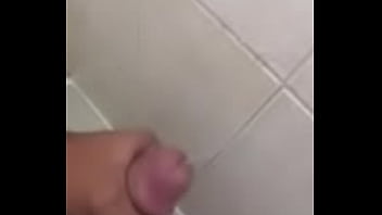 Preview 3 of Hrho Xxx - como me vengo en la ducha