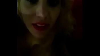 Preview 2 of Muslman Girl - Me est&aacute_s grabando? Dice la rubia