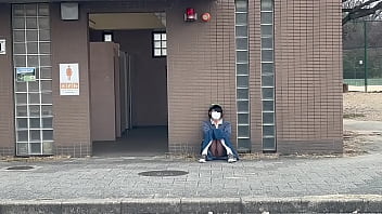Preview 4 of Ashiyan Salsman - 女装子まゆちゃんが公園駐車場のトイレ前でロングスカートでパンチラ露出を楽しんでいたのにがまんしきれずパンツを脱いで下半身丸出し露出プレイを楽しむ