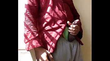 Preview 1 of Creampie Chanthy - Indian guy exposing dick in sun