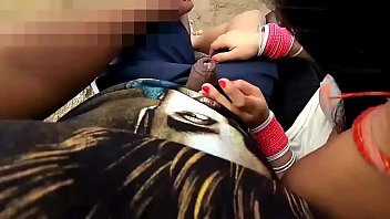 Preview 1 of Saxi Move Sis And - Farhana R real life desi couple fucking at beach