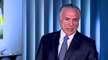 Preview 1 of Hiding Saxi - Velho Fodendo Geraldo Alckmin Em Pra&ccedil_a P&uacute_blica
