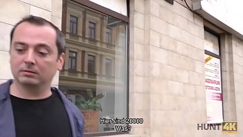 Preview 1 of Handed Pussy - HUNT4K. S&uuml_&szlig_e Rache vor den Augen ihres Freundes