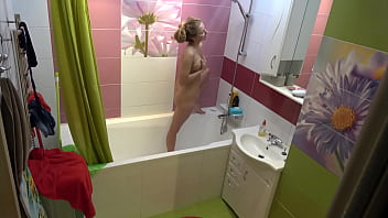 Preview 4 of Xxx Video Girl Sex Hd 17 - Naked chick with big tits in the shower