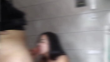 Preview 4 of American Fuckin - O entregador sabe conquistar sua cliente