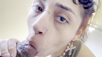 Preview 1 of Deutsche Teen Porn - MAGRINHA ABRIU O C&Uacute_ E FALOU ME FODE