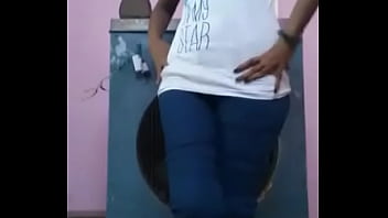 Preview 1 of Sonakshi Sinha Sex Porn Videos - New desi teen rubbing her pussy