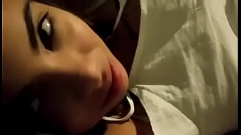 Preview 4 of Mom And Son Night Seelping - Mi novio me graba 1