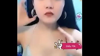 Preview 2 of Sanny Lion Saxy - Chị Seller Xinh Đẹp Lộ V&uacute_ VSBG