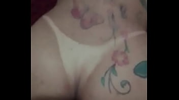 Preview 3 of Mom Son Forcing Sex Pics - Branquinha tatuada rostinho angelical