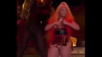Preview 1 of Bbc Madingo Squirting - Nicki Minaj tits flash
