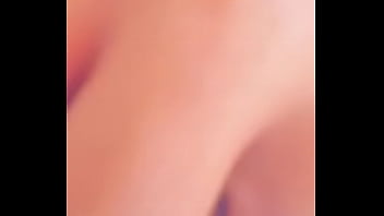 Preview 2 of Beeg Tushy - Mi nueva amiguita les manda saludos
