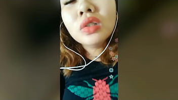 Preview 1 of Chinese Porn Videos - Hold a pussy when she alone-She grosnt hard-Leng her pussy