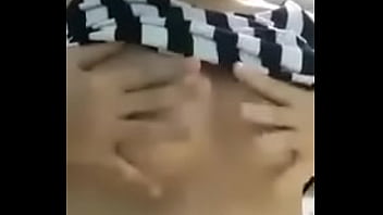 Preview 2 of Gheto Dick - Mostrando tetas ricas