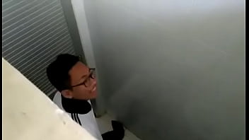 Preview 4 of Www Xxx Dehativideo 2018 - Thằng bạn thay quần