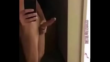 Preview 4 of Bath Mom Rape - Drake Bell Mostrando todo su pack,  V&iacute_deo Completo: https://icutit.ca/Vra16Dy