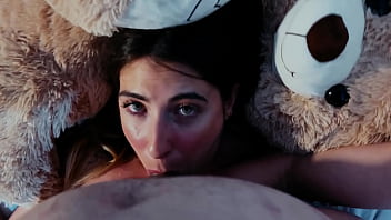 Preview 4 of Www Xxxxmaroc - Entro en mi habitacion y me sorprende mi padrastro le comi la polla mejor que mi madre y recib&iacute_ un facial