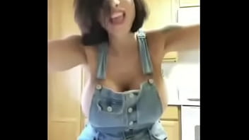 Preview 2 of Stepmom Son Taboo Full Video - Tetona big tits bailando
