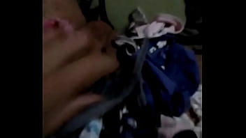Preview 2 of Xxx Kok Borok Video - Diversion con las bragas de mi vecina amiga