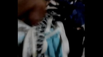 Preview 4 of Xxx Kok Borok Video - Diversion con las bragas de mi vecina amiga