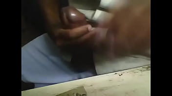 Preview 1 of Shobhana Fucking - Empurrador dotado bolas enormes grosso e cabe&ccedil_udo mulheres de bumbum grande ou seios fartos 82988126045 para todo o Brasil