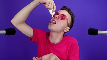 Preview 4 of Big Boobs Naked And Fuked - 18 anni vergine prima volta twink