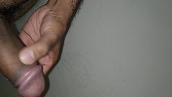 Preview 2 of Sunny Leon Sex In Party - Self handjob