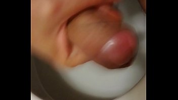 Preview 2 of Porm Sum - Paja t&iacute_pica en el ba&ntilde_o