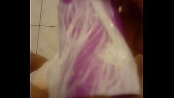 Preview 1 of Emanate Girl - Novinho se masturbando com buceta caseira