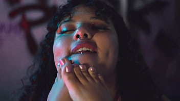 Preview 2 of De Balm - BBW Foot and Face Sitting