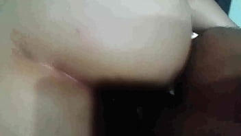 Preview 2 of Copule Webcam - Se la coge en 4 con un plug anal