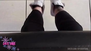 Preview 1 of Silvie And Evelin Czech Twins - girl without arms tells about her first date using her feet