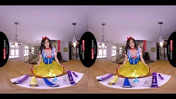 Preview 2 of Boy To Noyxxx - RealityLovers - Snow Wild is a horny Cunt